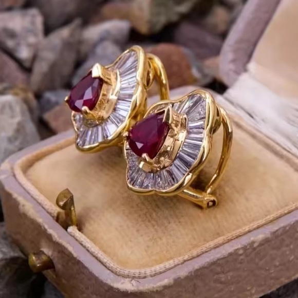 Vintage Wine Crystal Earrings – Gift at the Gardner Vintage Gold and Red Gemstone Earrings